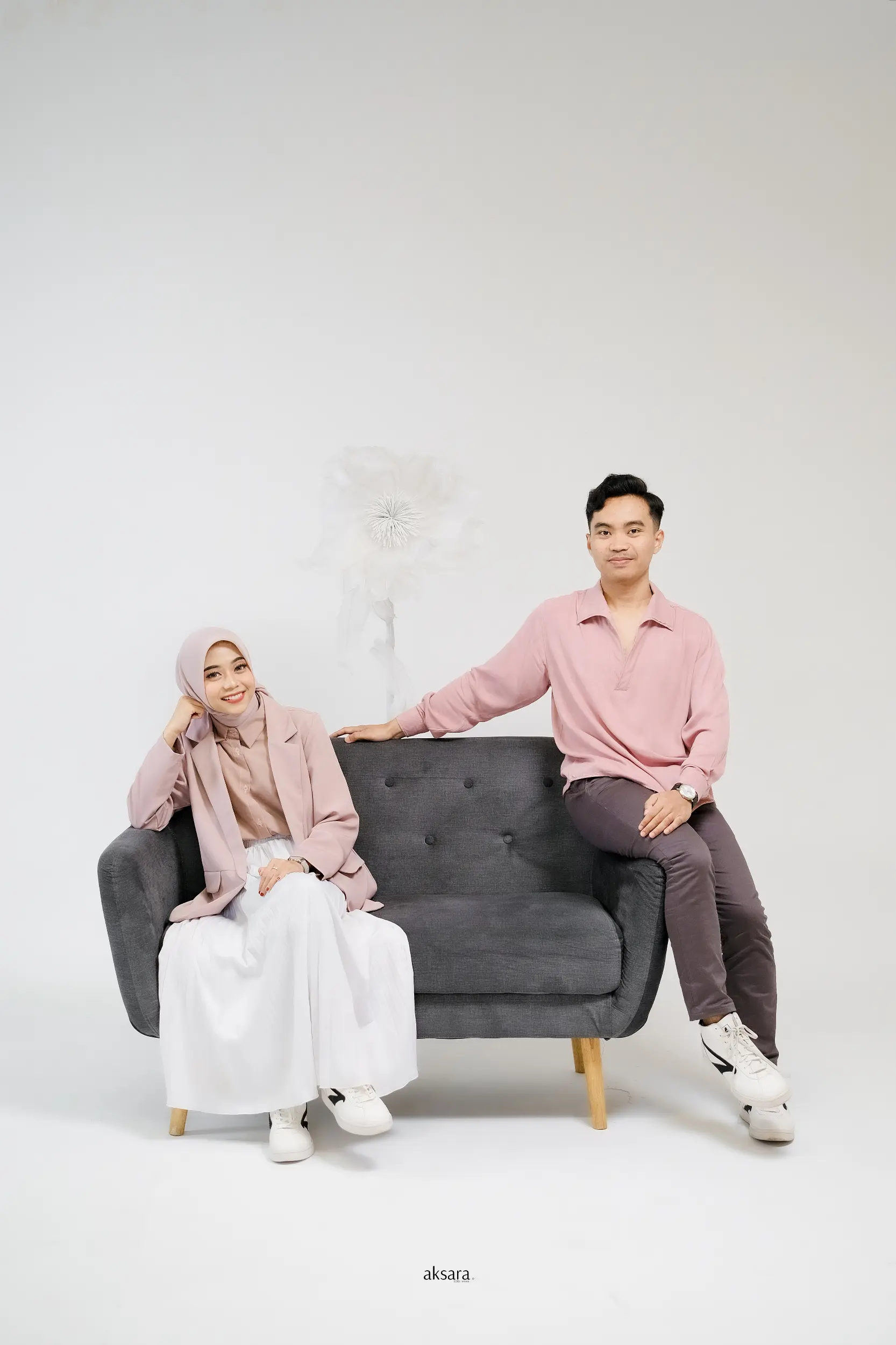 Model Tema - Dini & Aditya
